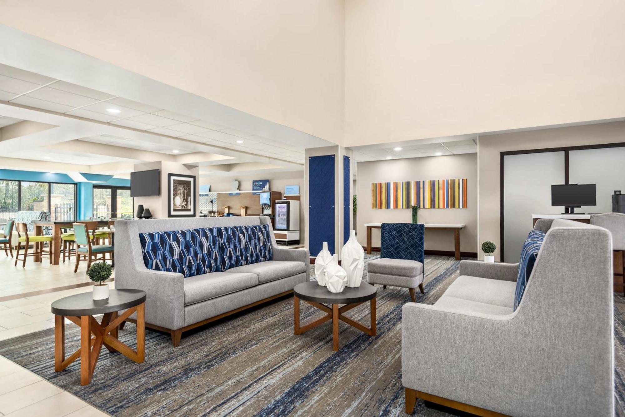 Holiday Inn Express & Suites Mobile West I-10 By Ihg Tillmans Corner Buitenkant foto