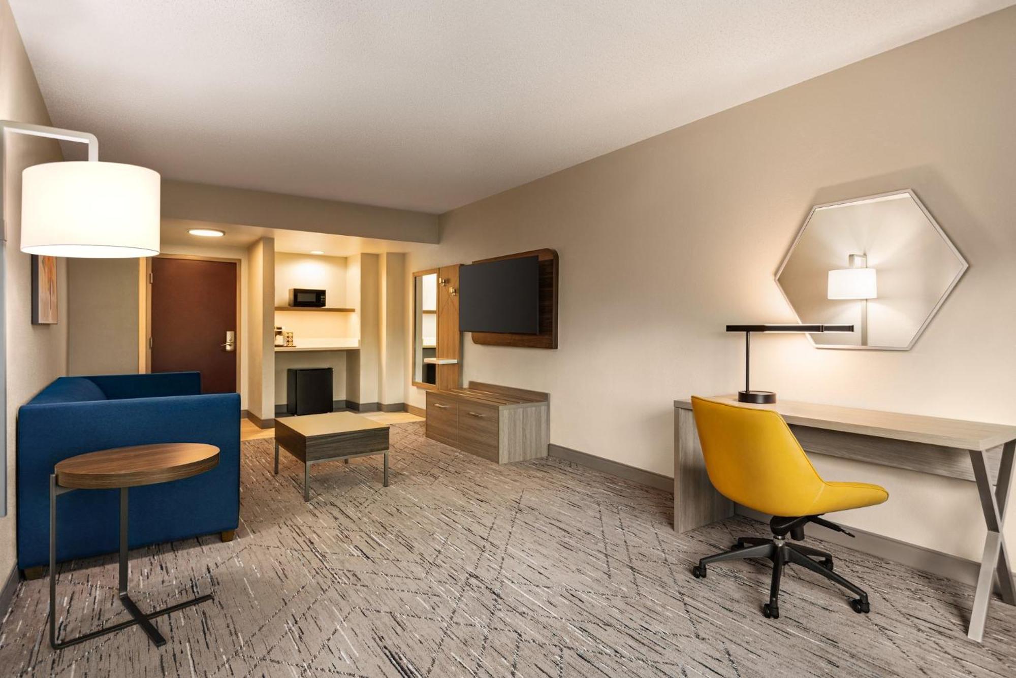 Holiday Inn Express & Suites Mobile West I-10 By Ihg Tillmans Corner Buitenkant foto